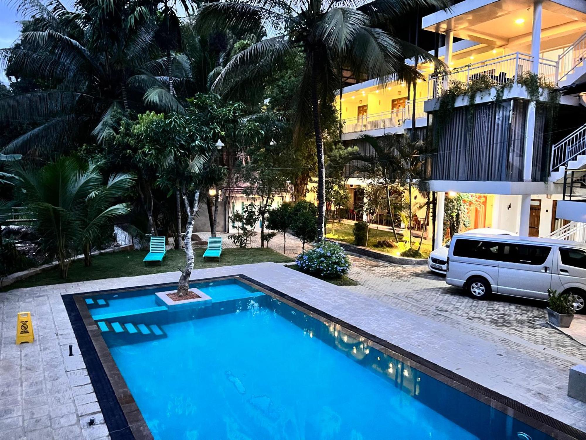 French Garden Kandy Exterior photo